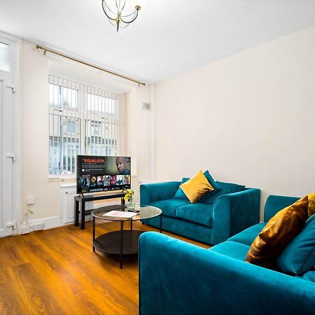 Villa 3 Bed House For Contractors & Families And Free Parking à Birmingham Extérieur photo
