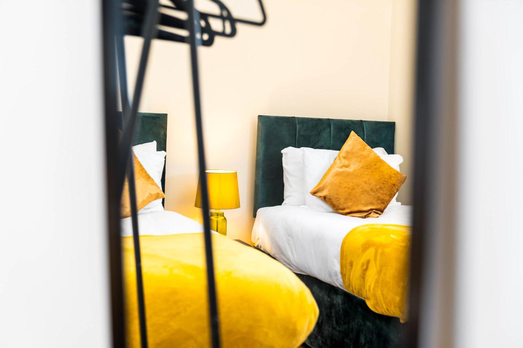Villa 3 Bed House For Contractors & Families And Free Parking à Birmingham Extérieur photo