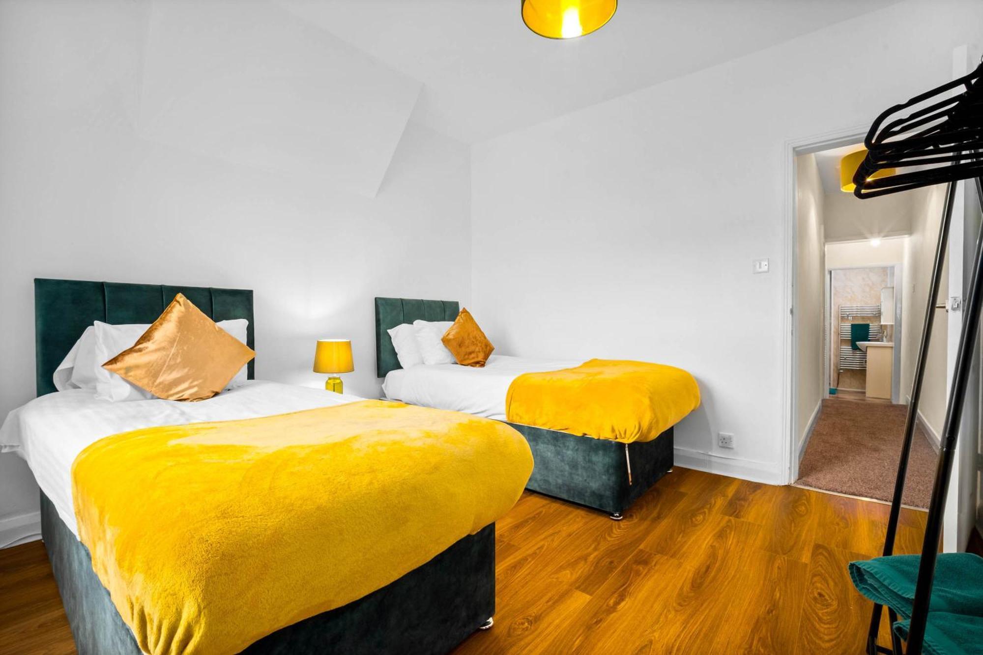 Villa 3 Bed House For Contractors & Families And Free Parking à Birmingham Extérieur photo