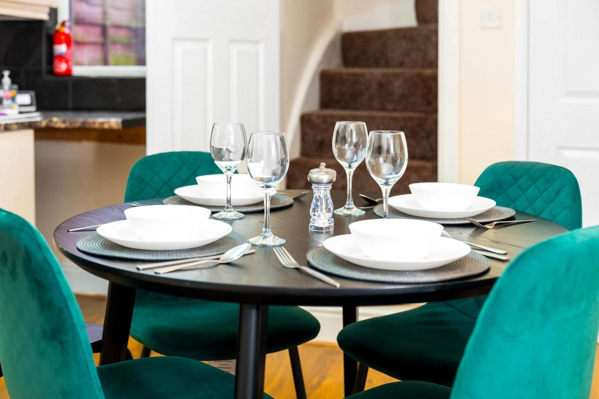 Villa 3 Bed House For Contractors & Families And Free Parking à Birmingham Extérieur photo